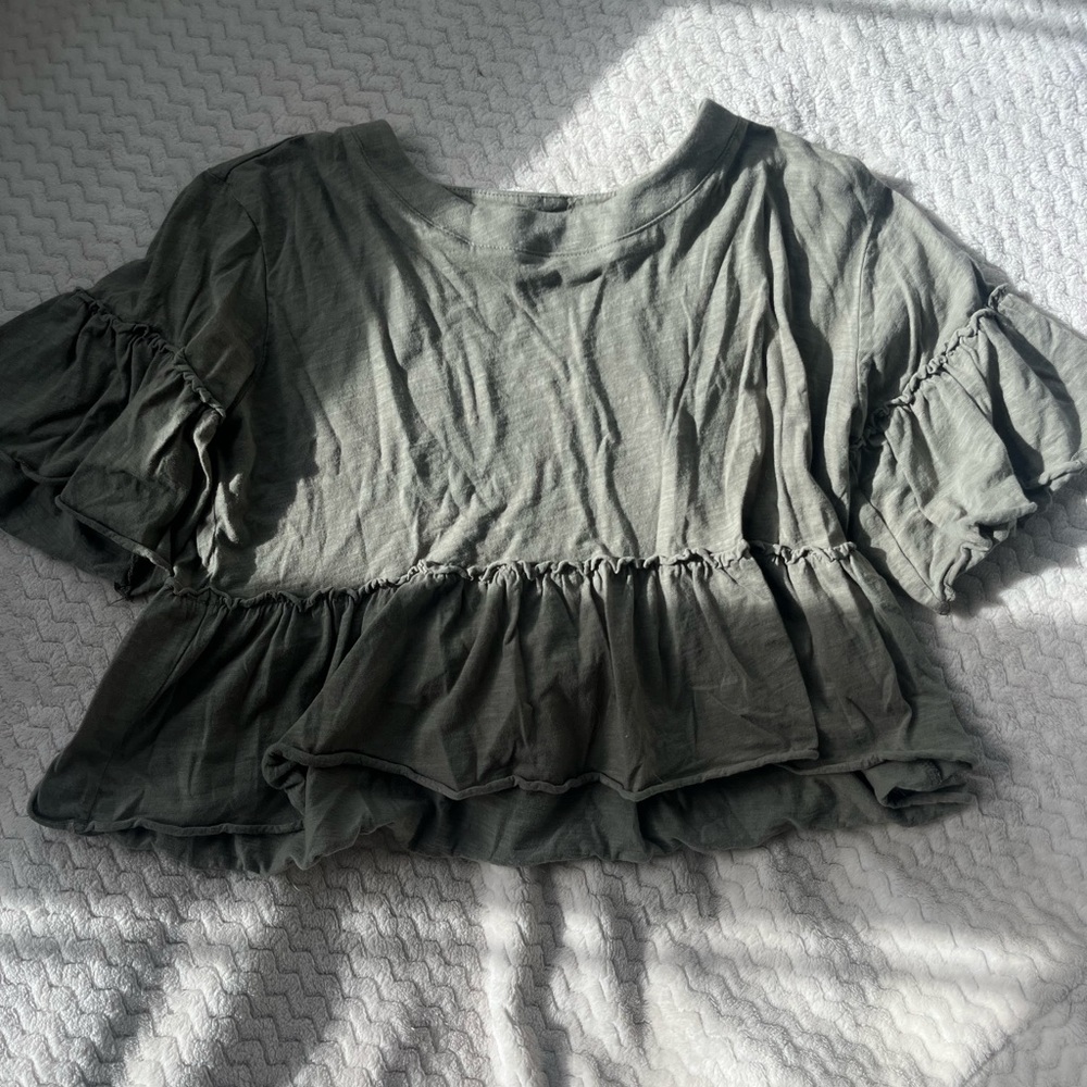 altr’d state flowy cropped shirt